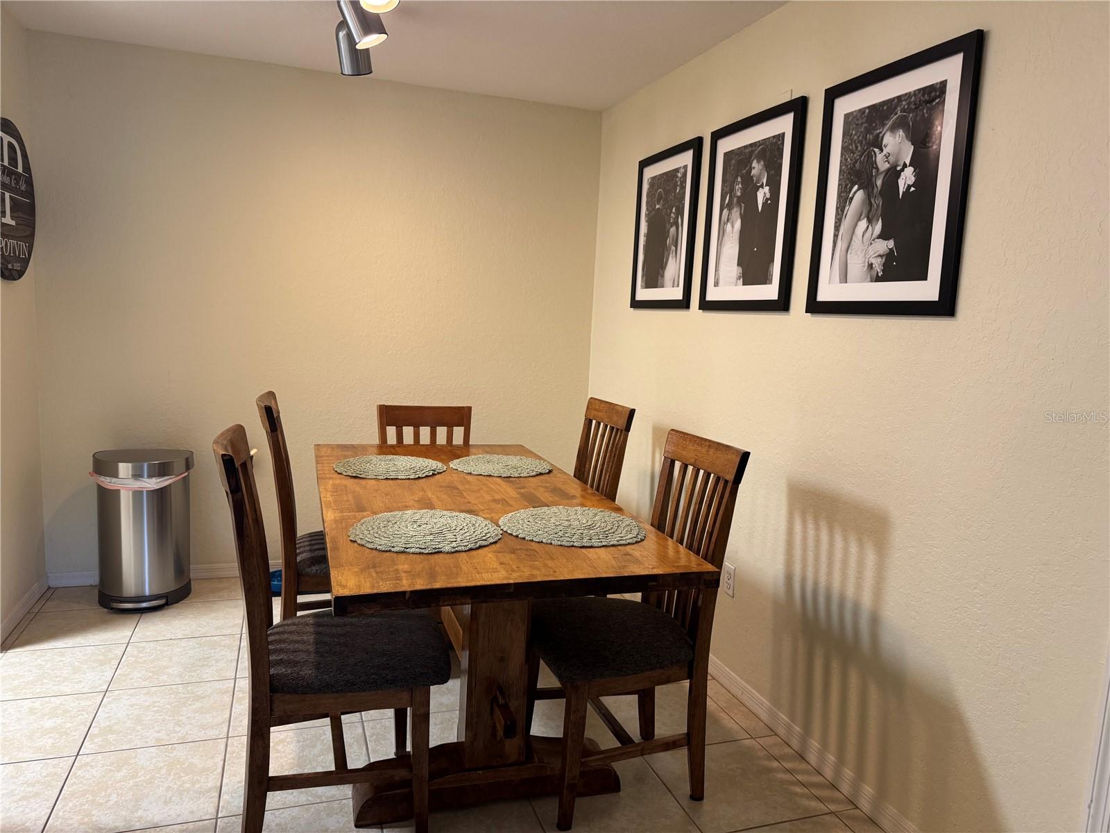 Image 3 of 13 For 8911 Manor Loop 101