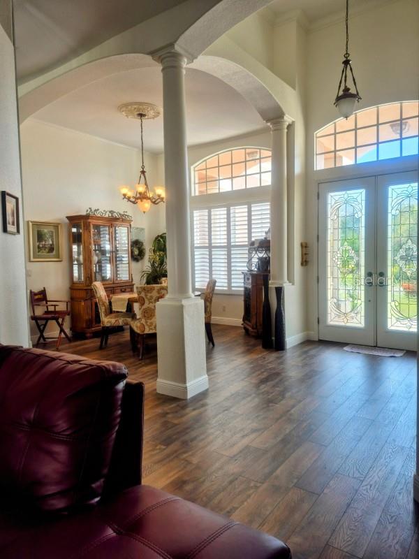 Listing photo id 0 for 6408 Rubia Circle