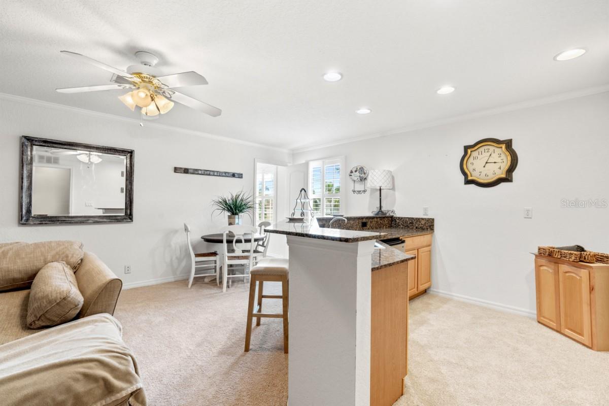 Listing photo id 34 for 6408 Rubia Circle