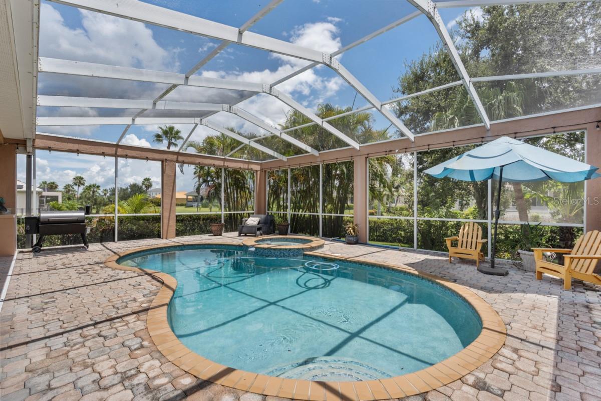 Listing photo id 41 for 6408 Rubia Circle