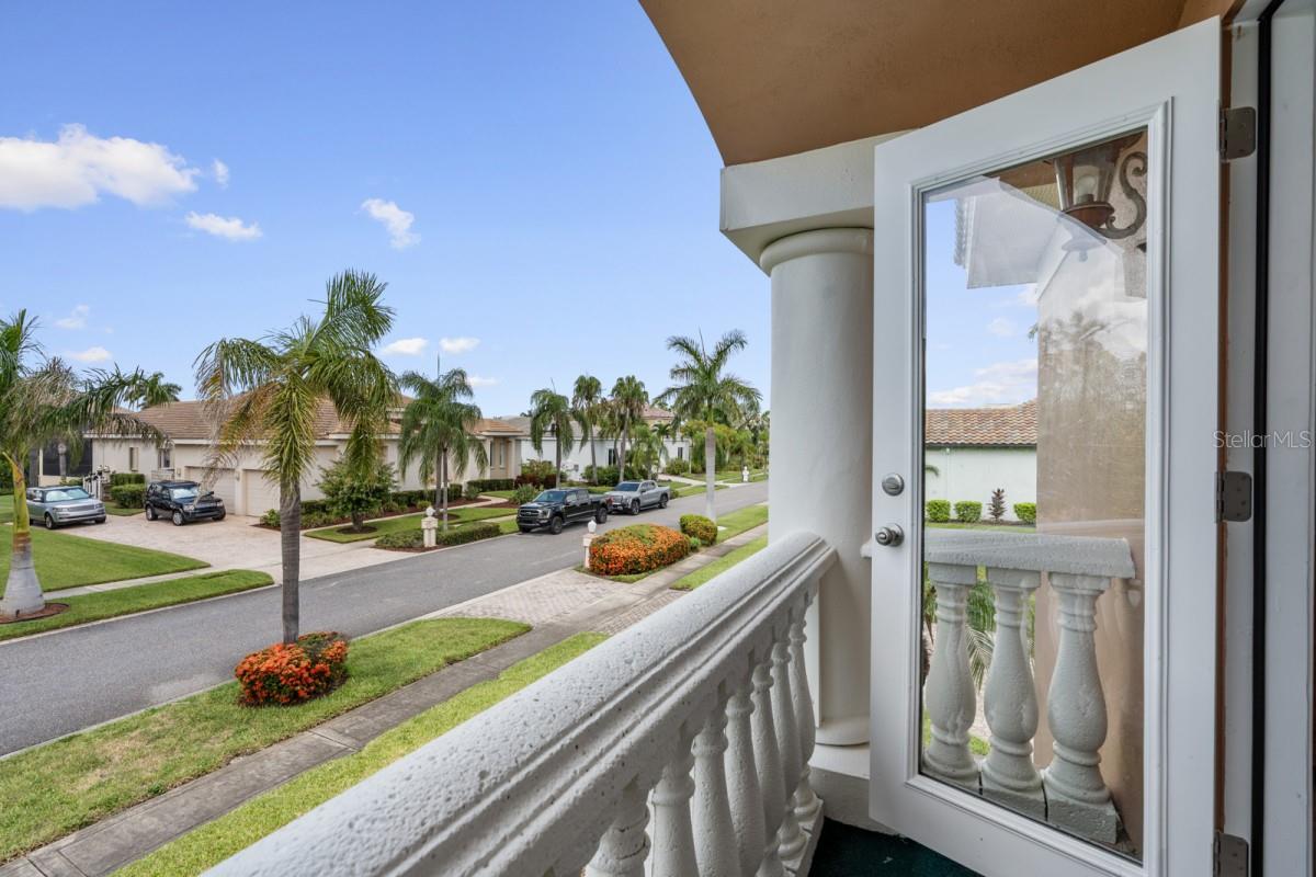 Listing photo id 43 for 6408 Rubia Circle