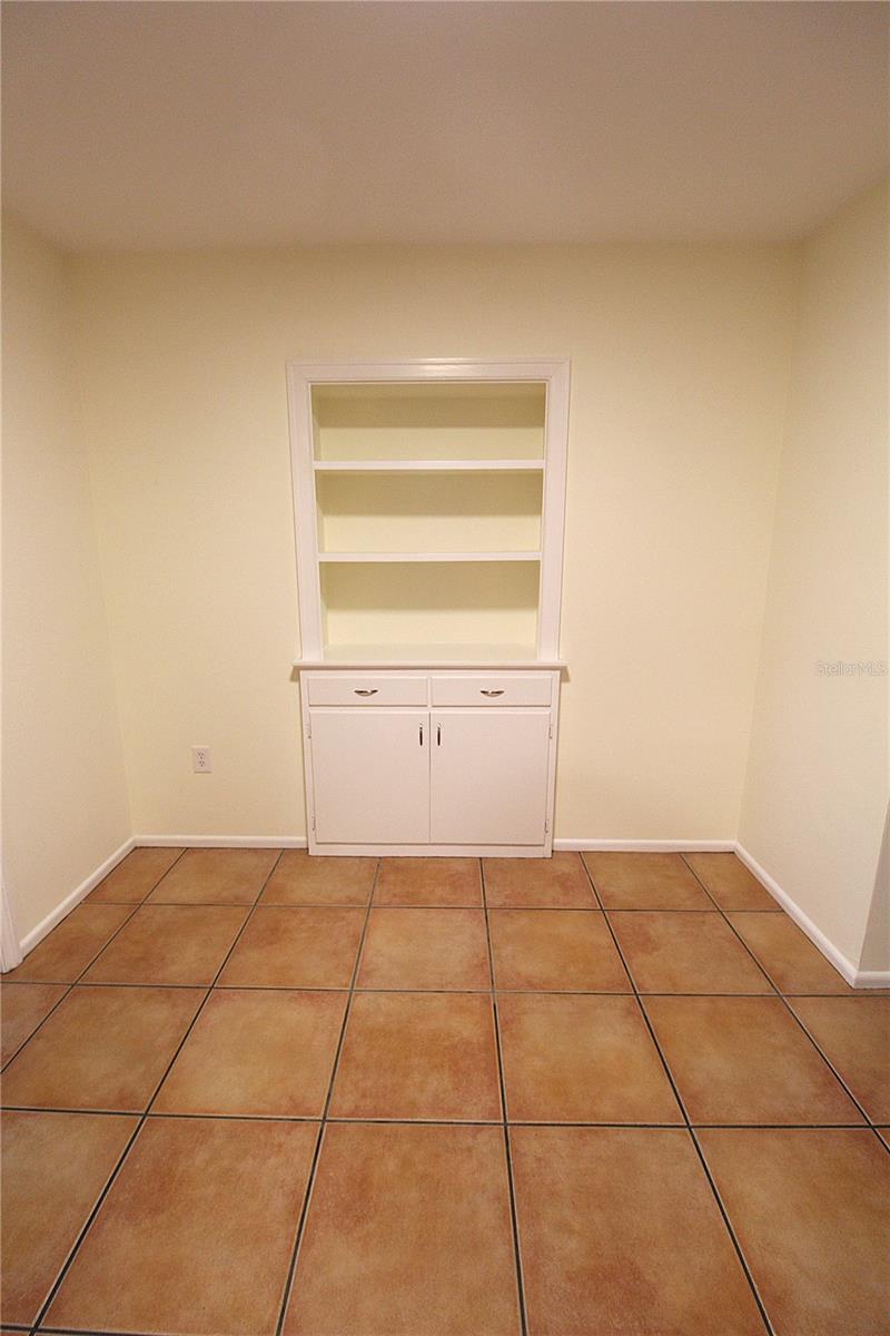 Image 6 of 18 For 2200 Rose Street