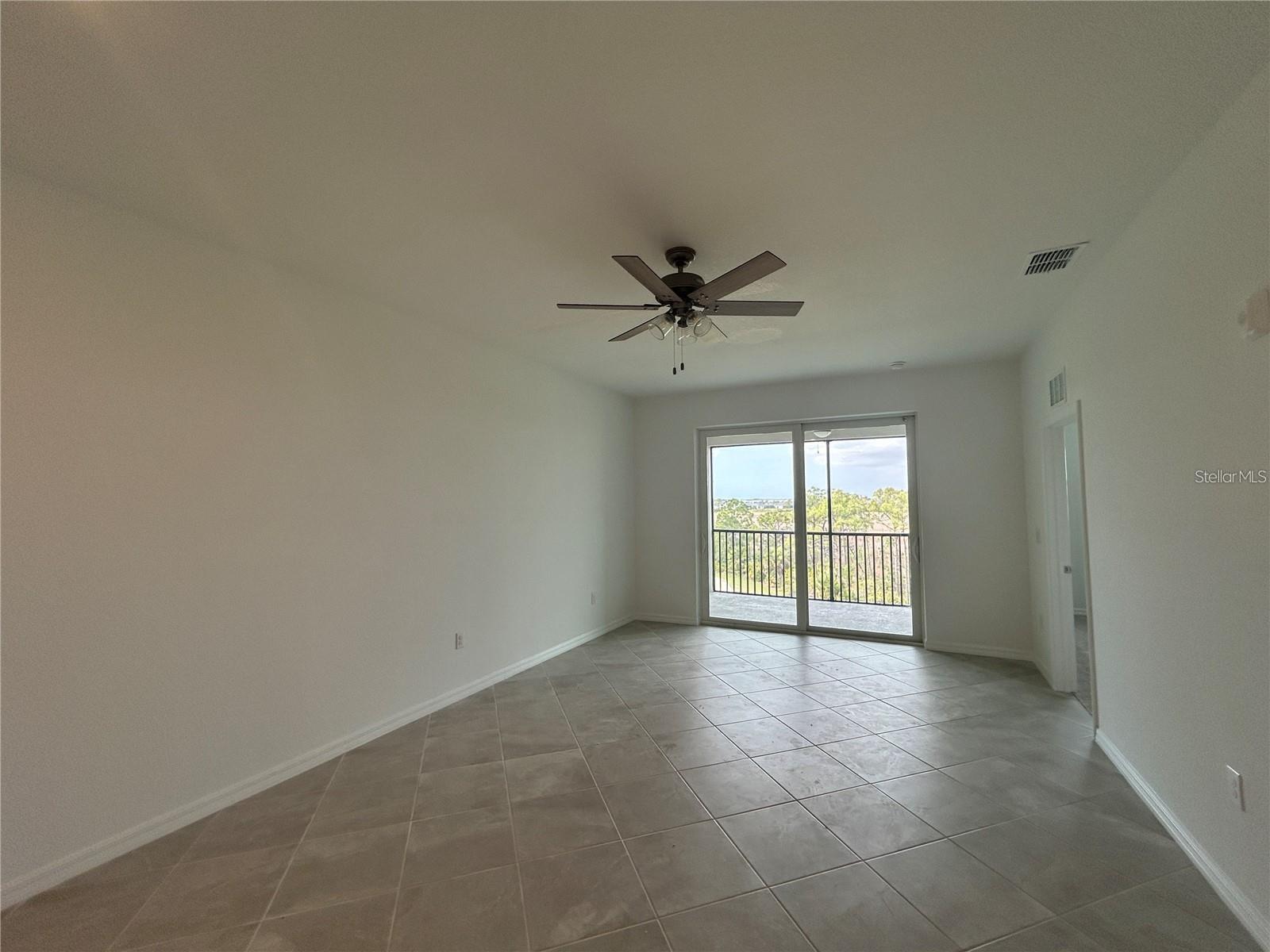 Image 16 of 72 For 12240 Wellen Golf Street 403