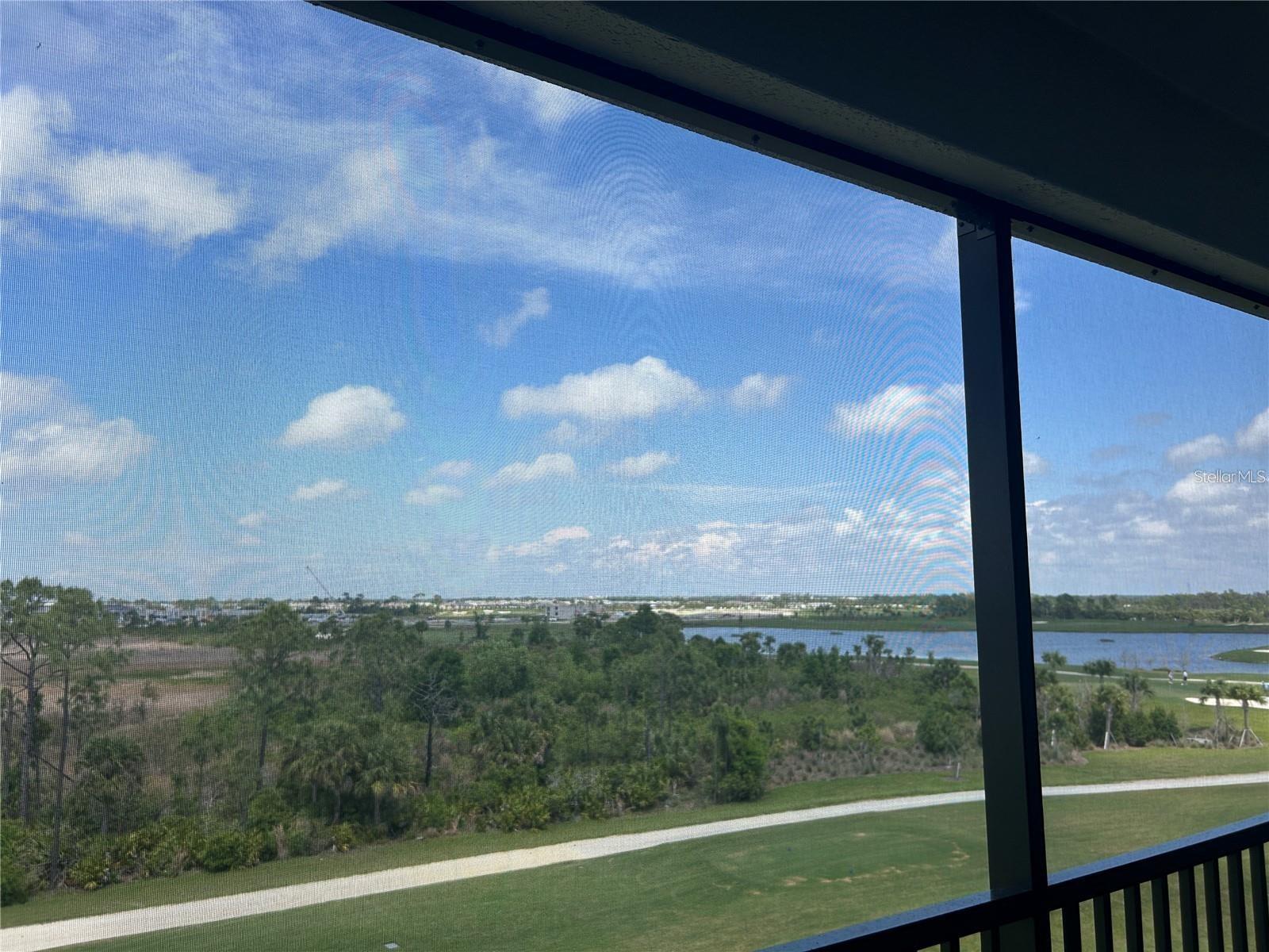 Image 36 of 72 For 12240 Wellen Golf Street 403