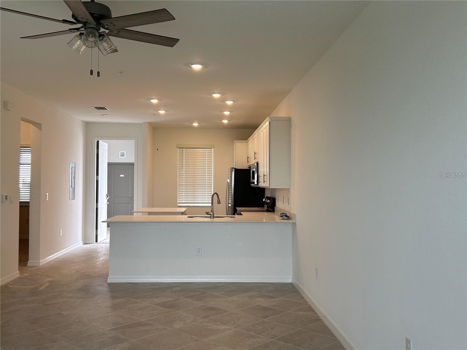 Image 6 of 72 For 12240 Wellen Golf Street 403