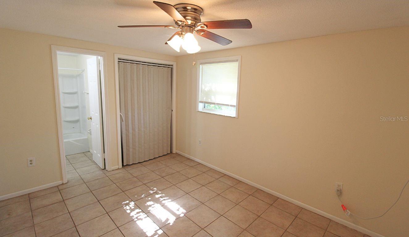 Image 6 of 7 For 255 Pineapple Street 1