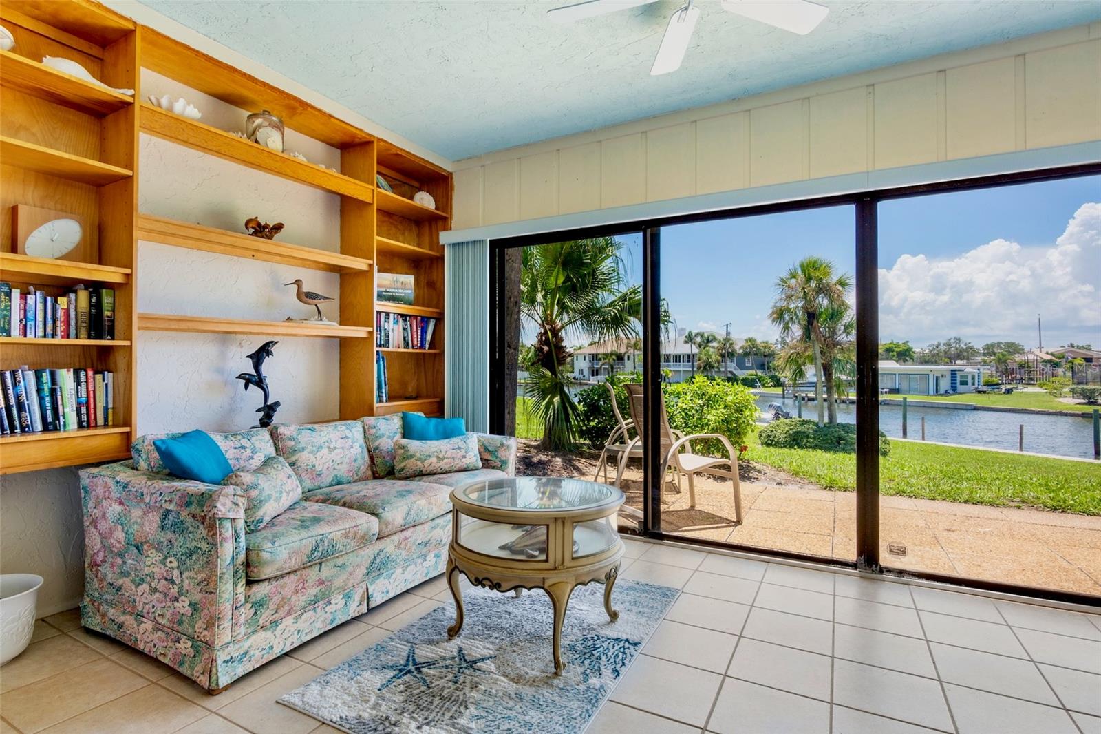 Image 17 of 41 For 6500 Flotilla Drive 212