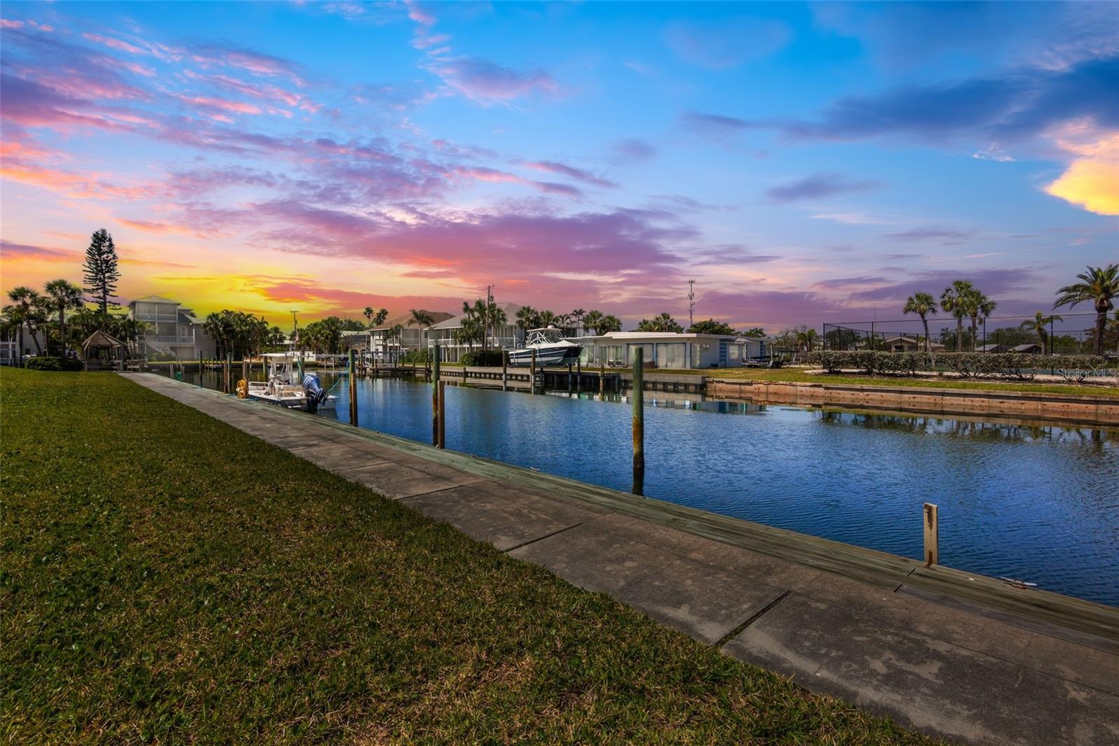 Image 21 of 41 For 6500 Flotilla Drive 212