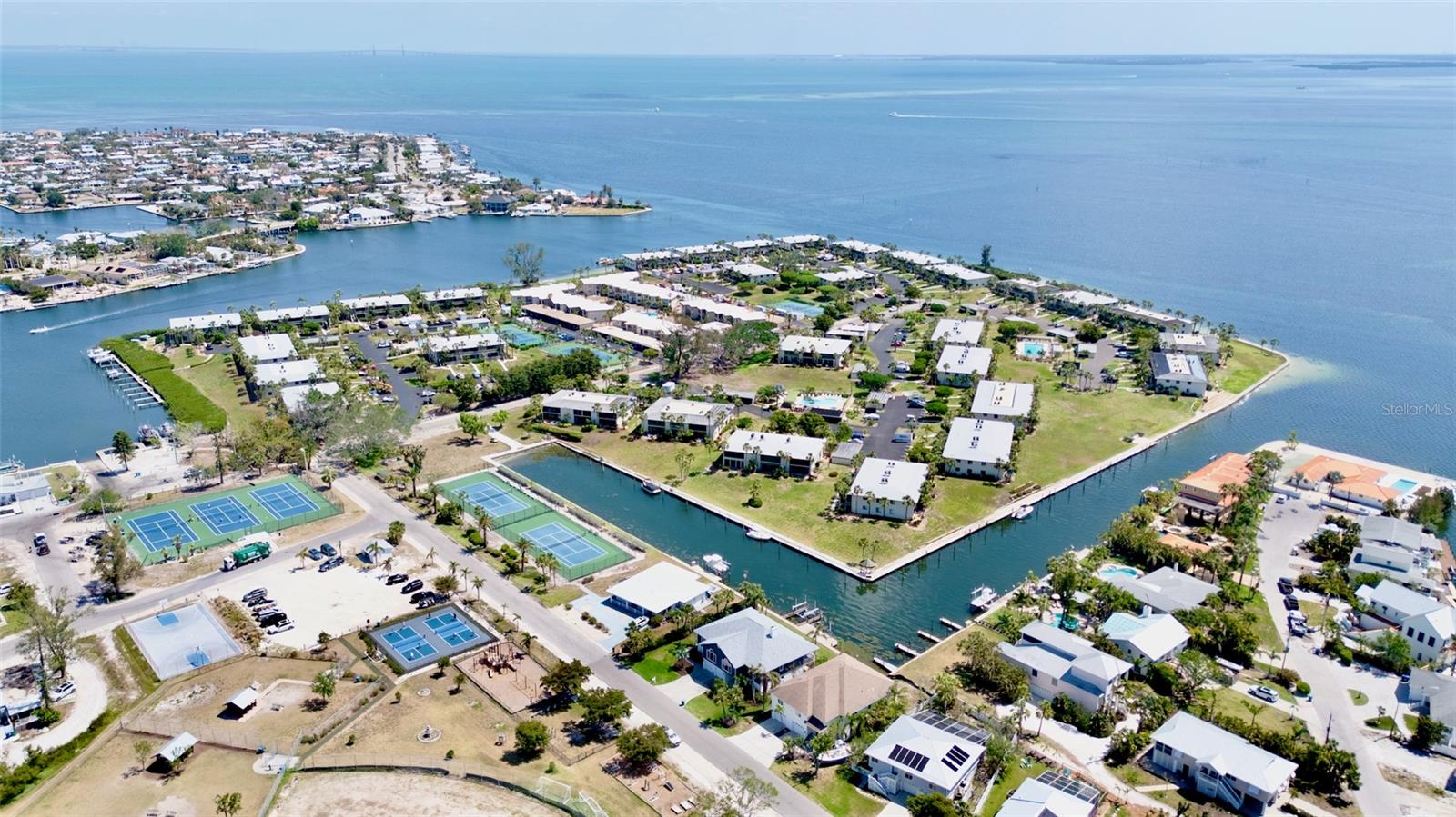Image 4 of 41 For 6500 Flotilla Drive 212