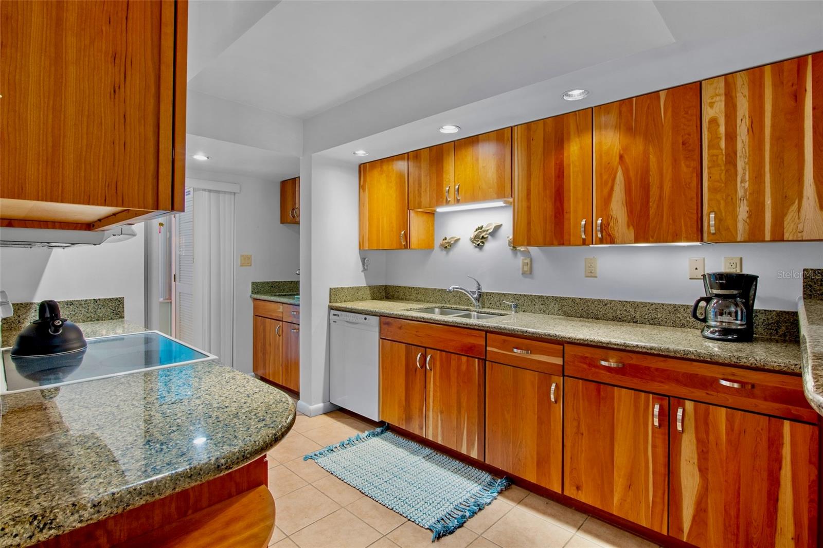 Image 6 of 41 For 6500 Flotilla Drive 212
