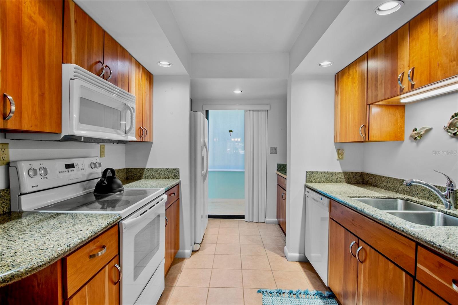 Image 7 of 41 For 6500 Flotilla Drive 212