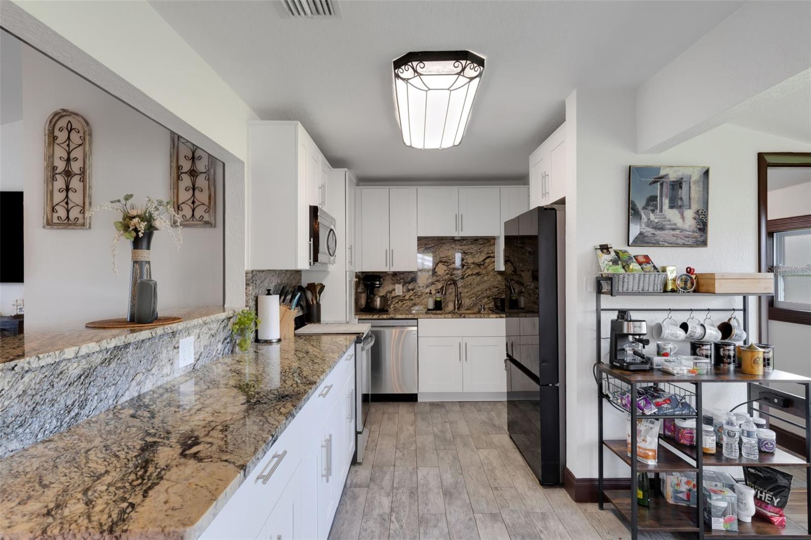 Image 17 of 49 For 5932 17th Avenue N