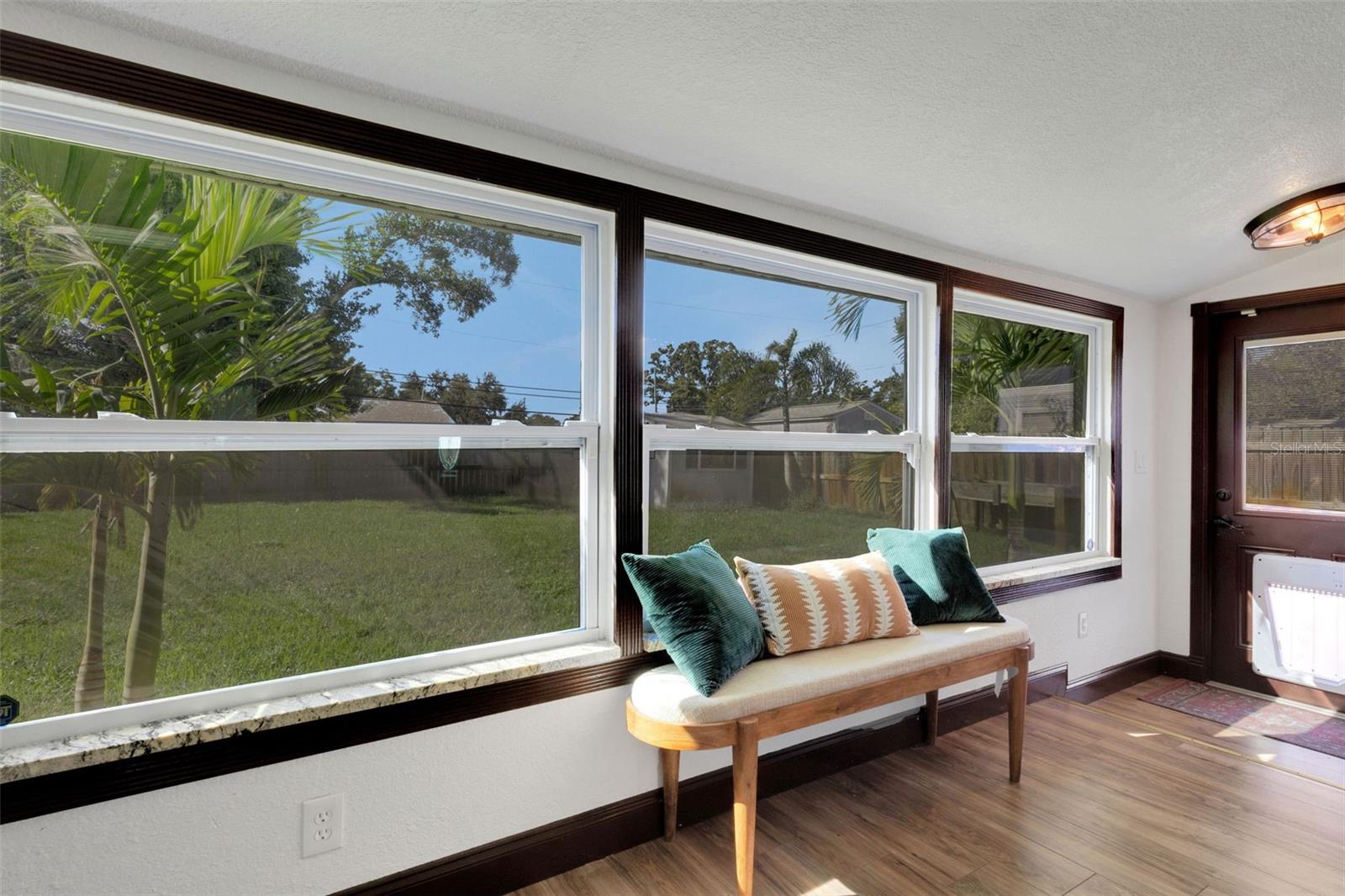 Image 20 of 49 For 5932 17th Avenue N
