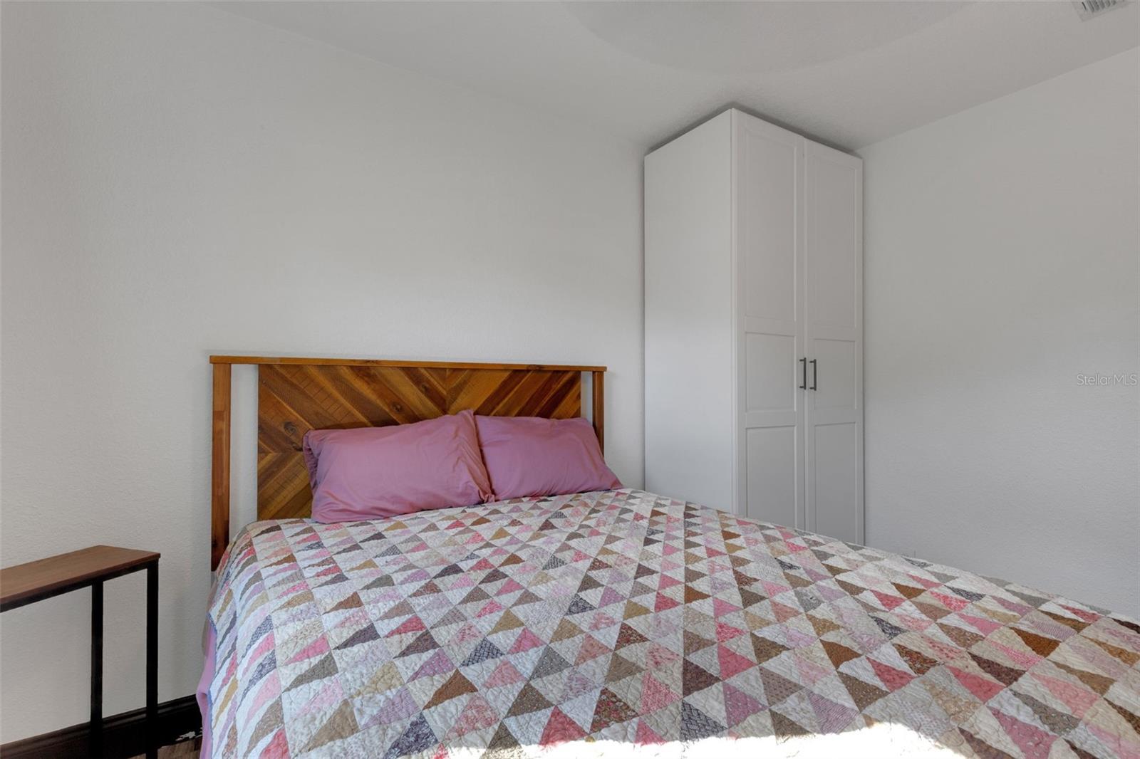 Image 33 of 49 For 5932 17th Avenue N