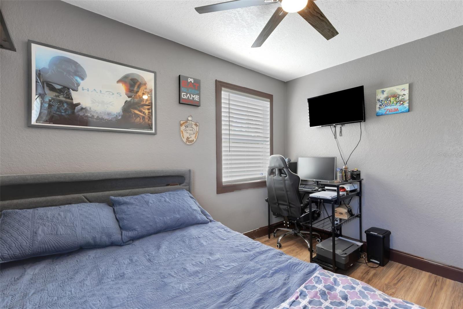 Image 36 of 49 For 5932 17th Avenue N