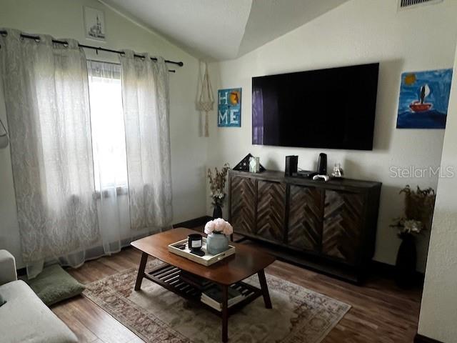 Image 4 of 13 For 5932 17th Avenue N