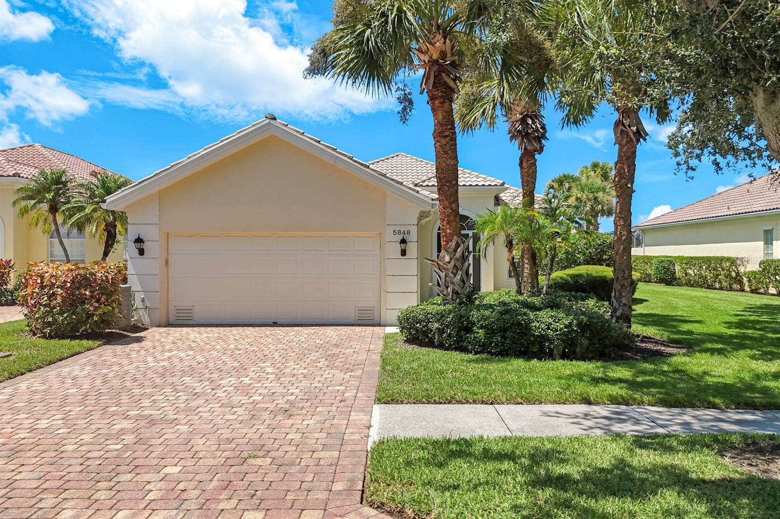 Image 3 of 43 For 5848 Ferrara Drive