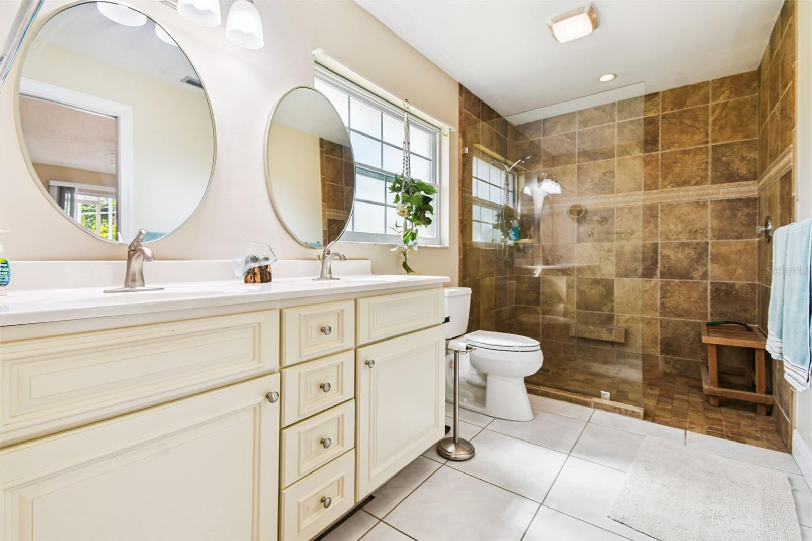 Image 18 of 34 For 2210 71st Street W