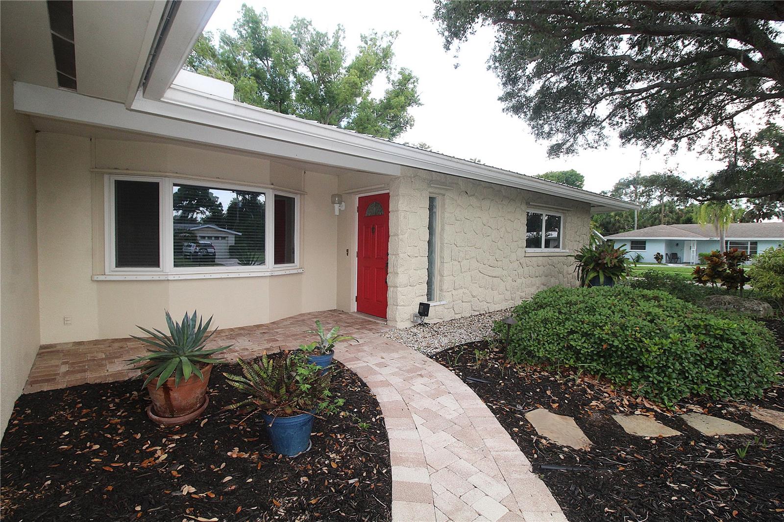 Image 4 of 31 For 6512 Bowline Drive