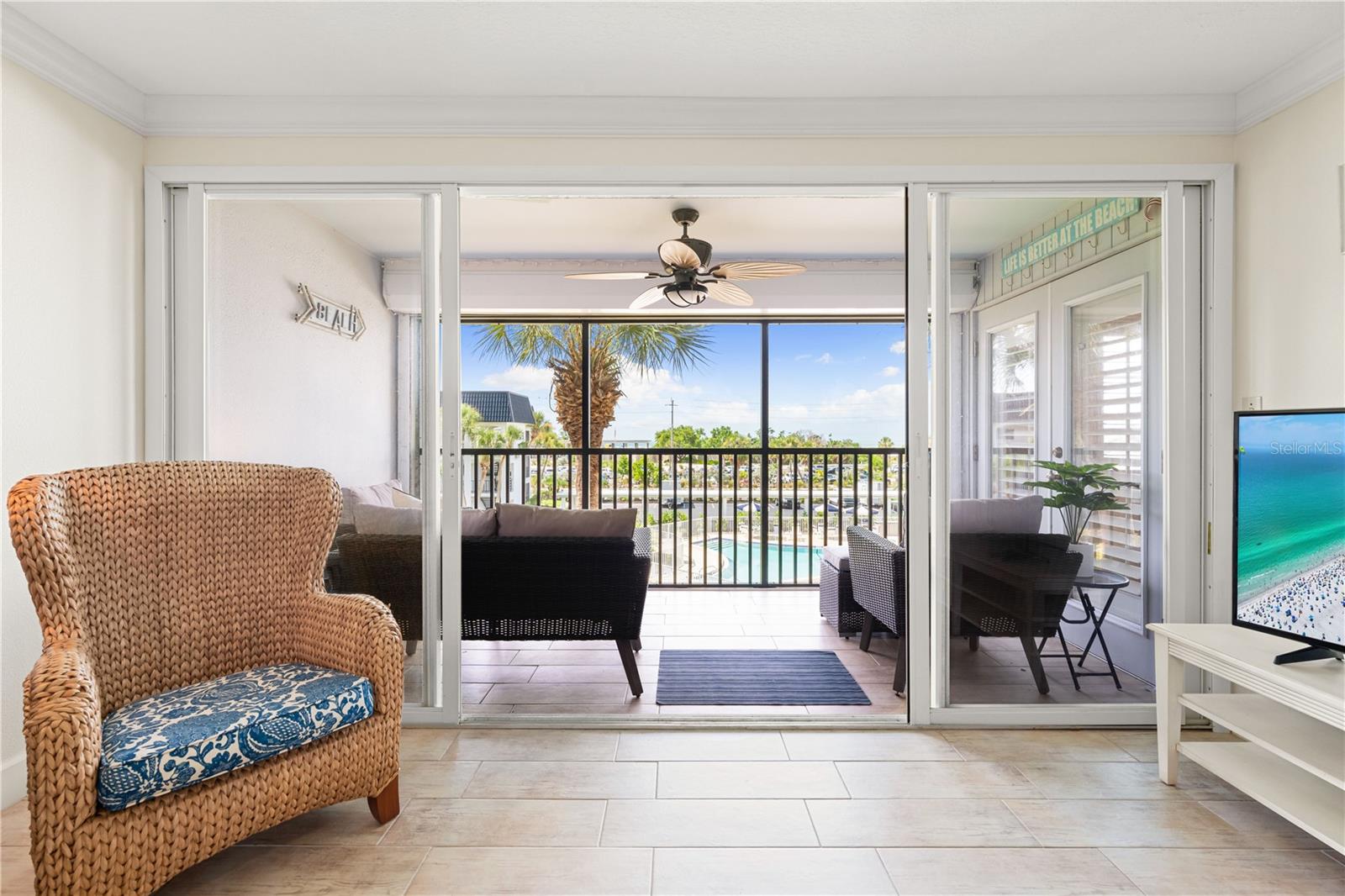 Image 20 of 61 For 5600 Beach Way Drive 304