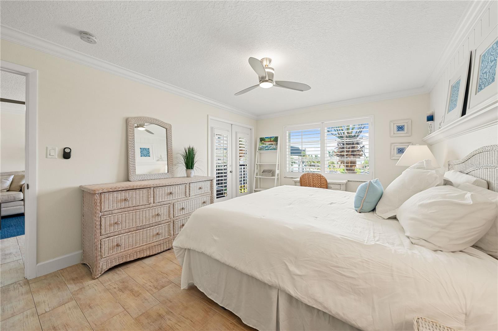 Image 25 of 61 For 5600 Beach Way Drive 304