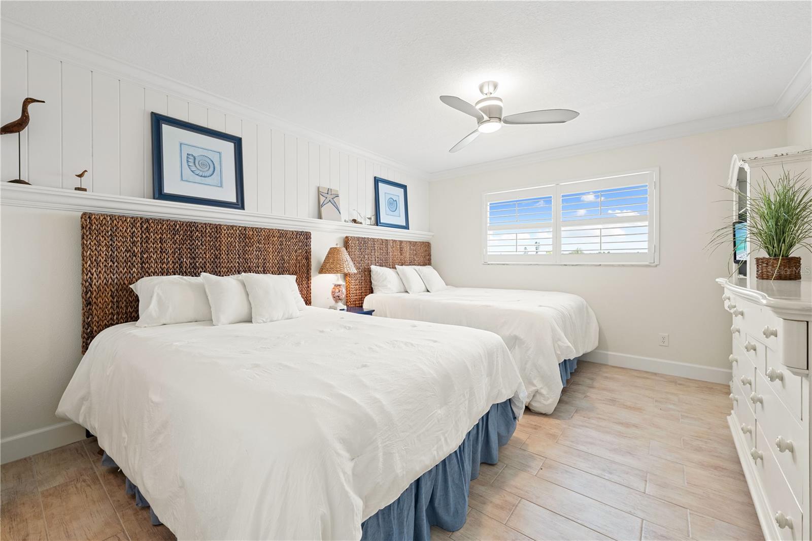 Image 32 of 61 For 5600 Beach Way Drive 304