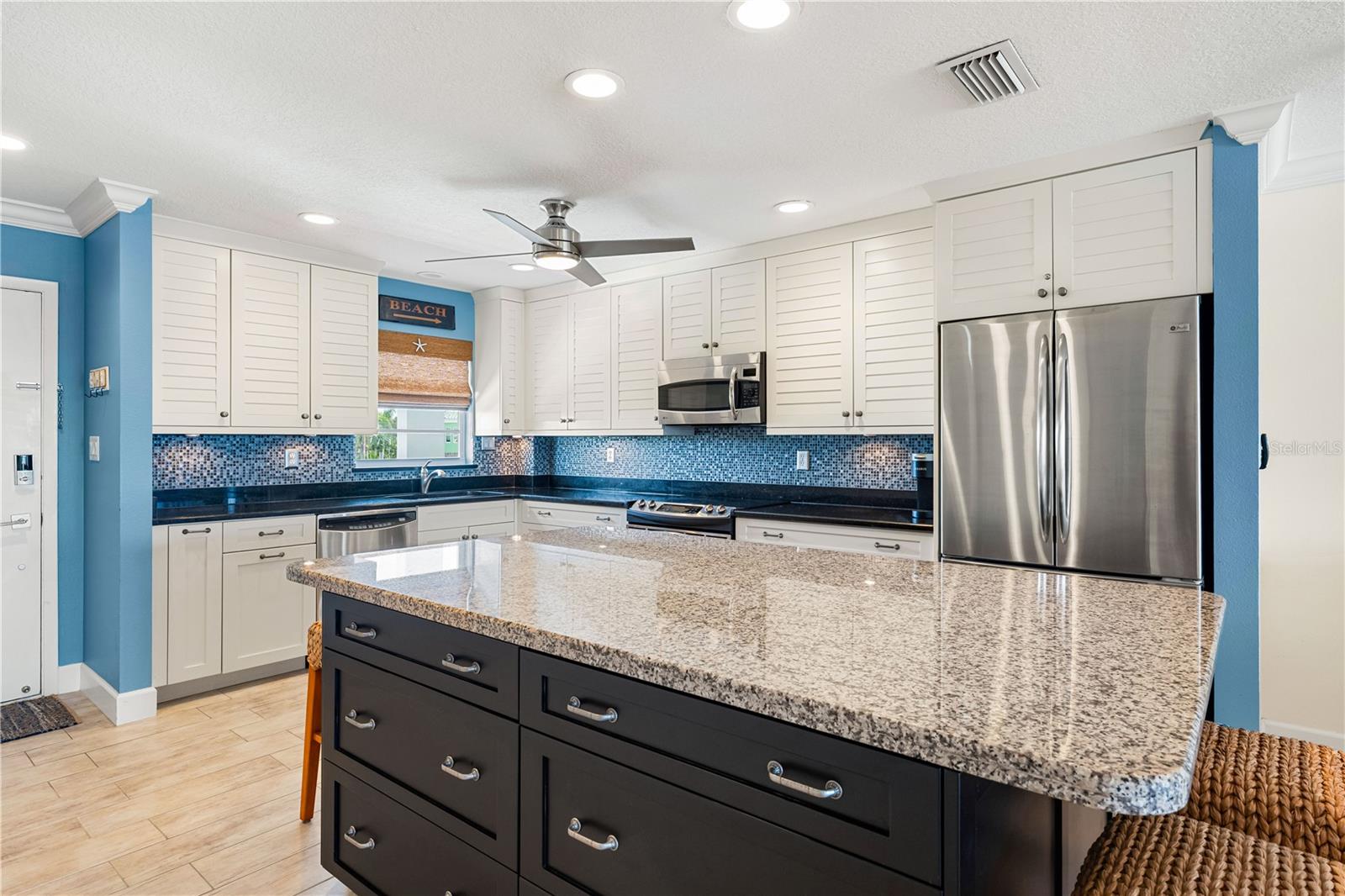 Image 8 of 61 For 5600 Beach Way Drive 304