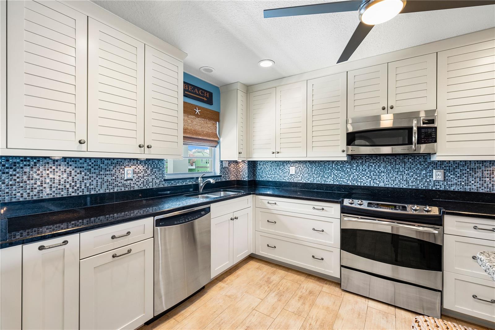 Image 9 of 61 For 5600 Beach Way Drive 304