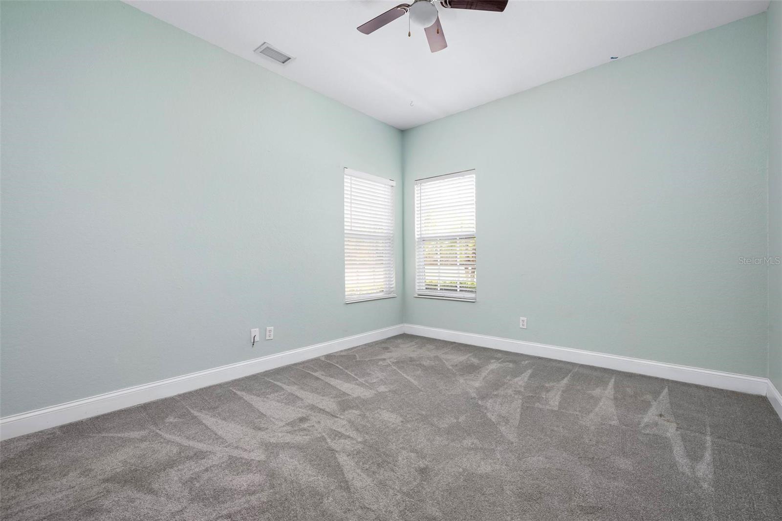 Image 18 of 44 For 4620 1st Avenue E 4620