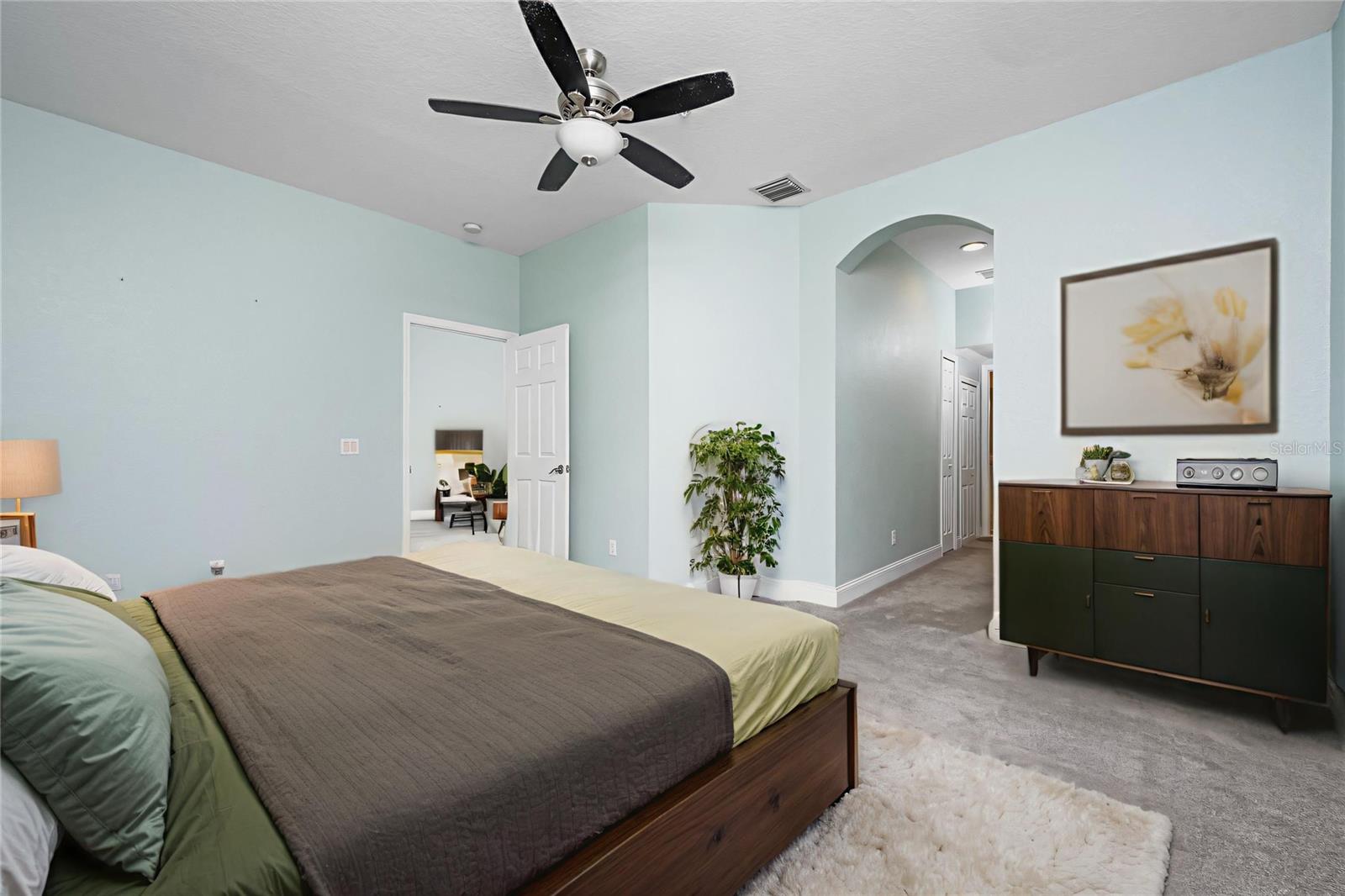 Image 37 of 44 For 4620 1st Avenue E 4620