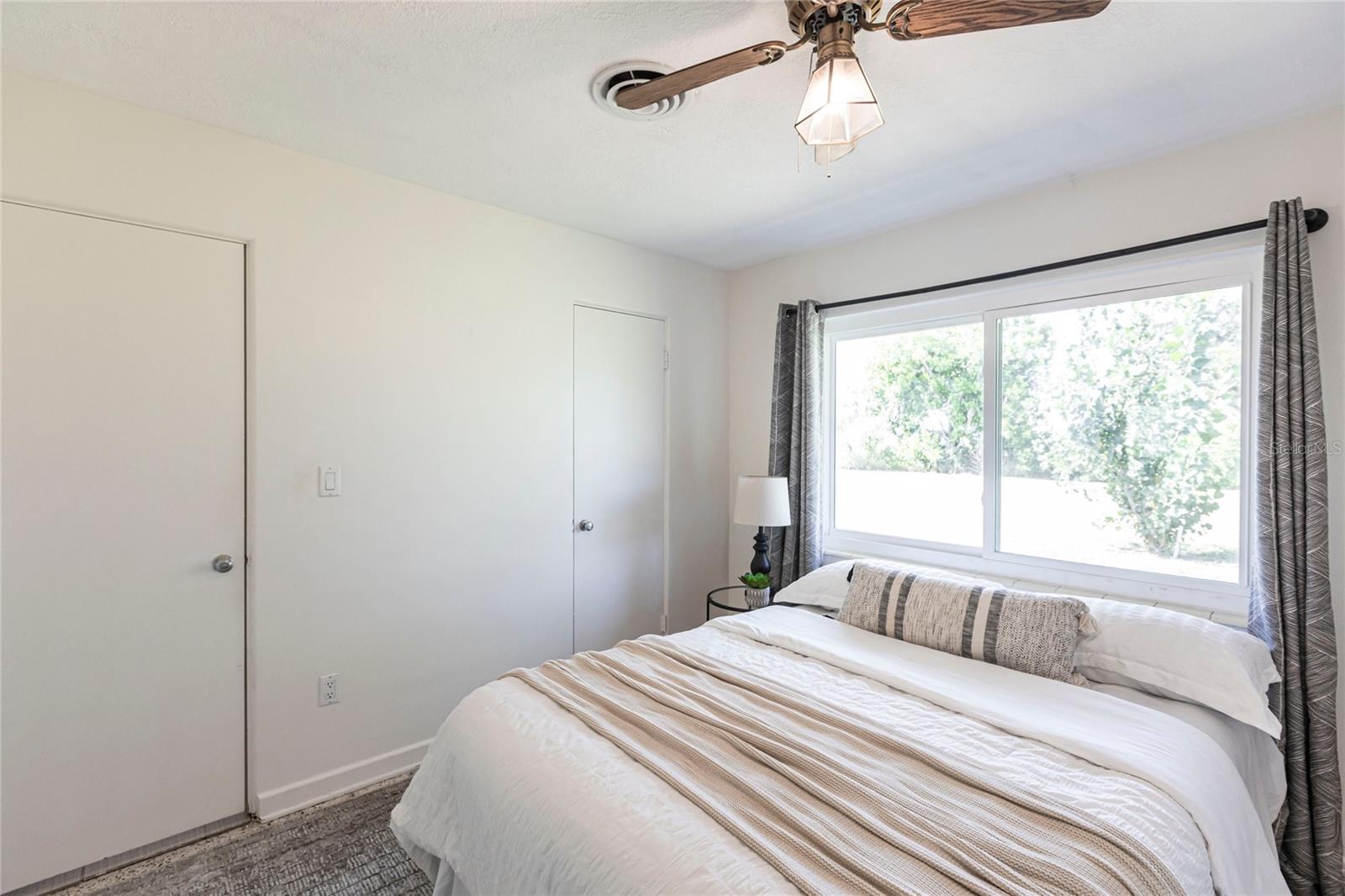 Image 20 of 43 For 6222 Brentwood Avenue