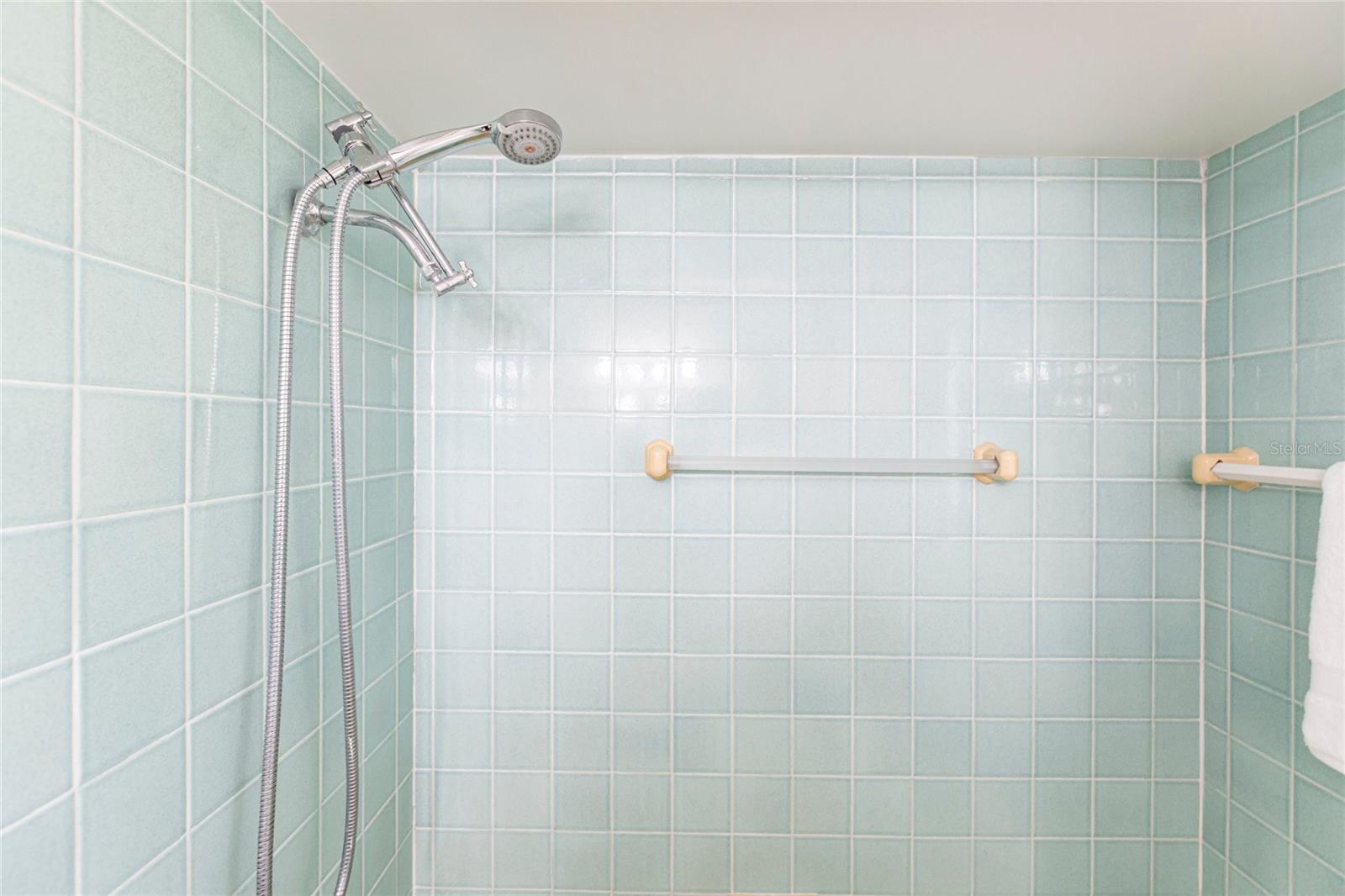 Image 23 of 43 For 6222 Brentwood Avenue