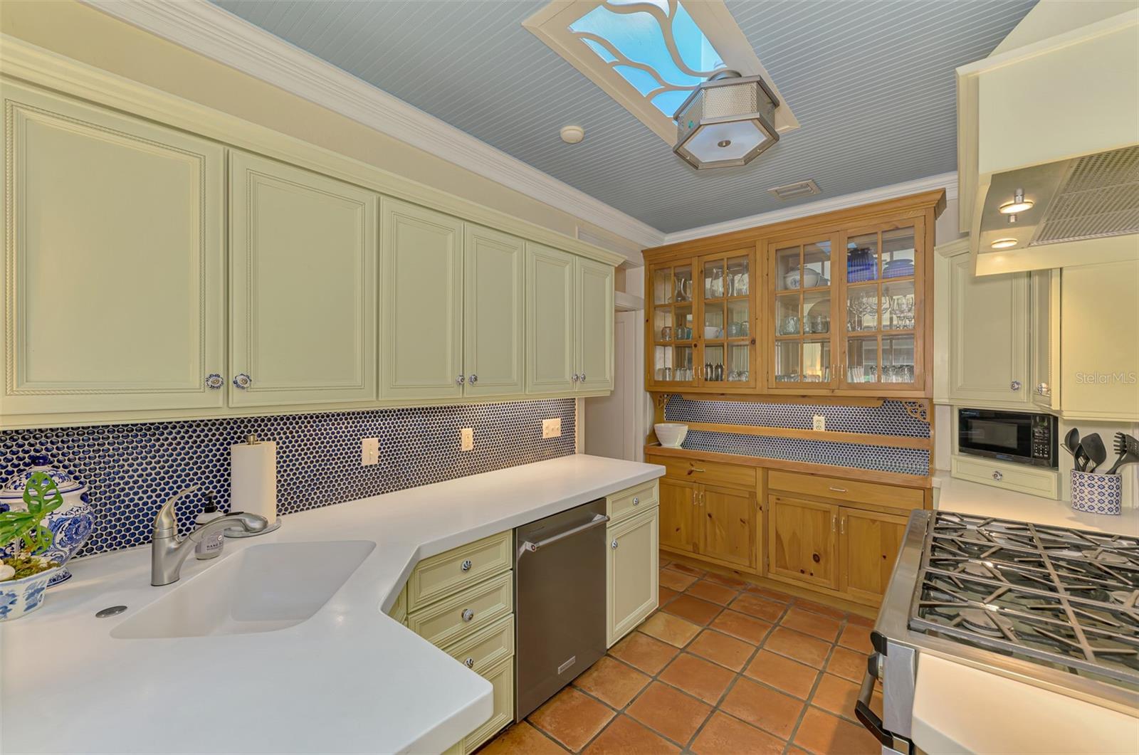 Image 16 of 63 For 3838 Flores Avenue