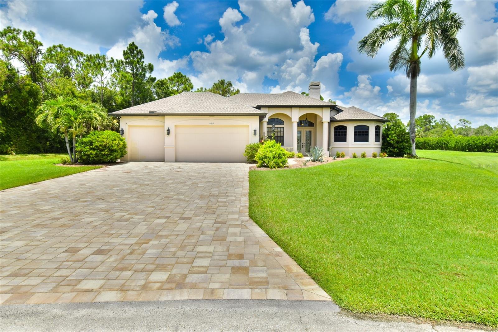 Image 2 of 50 For 8201 Hunters Glen Circle
