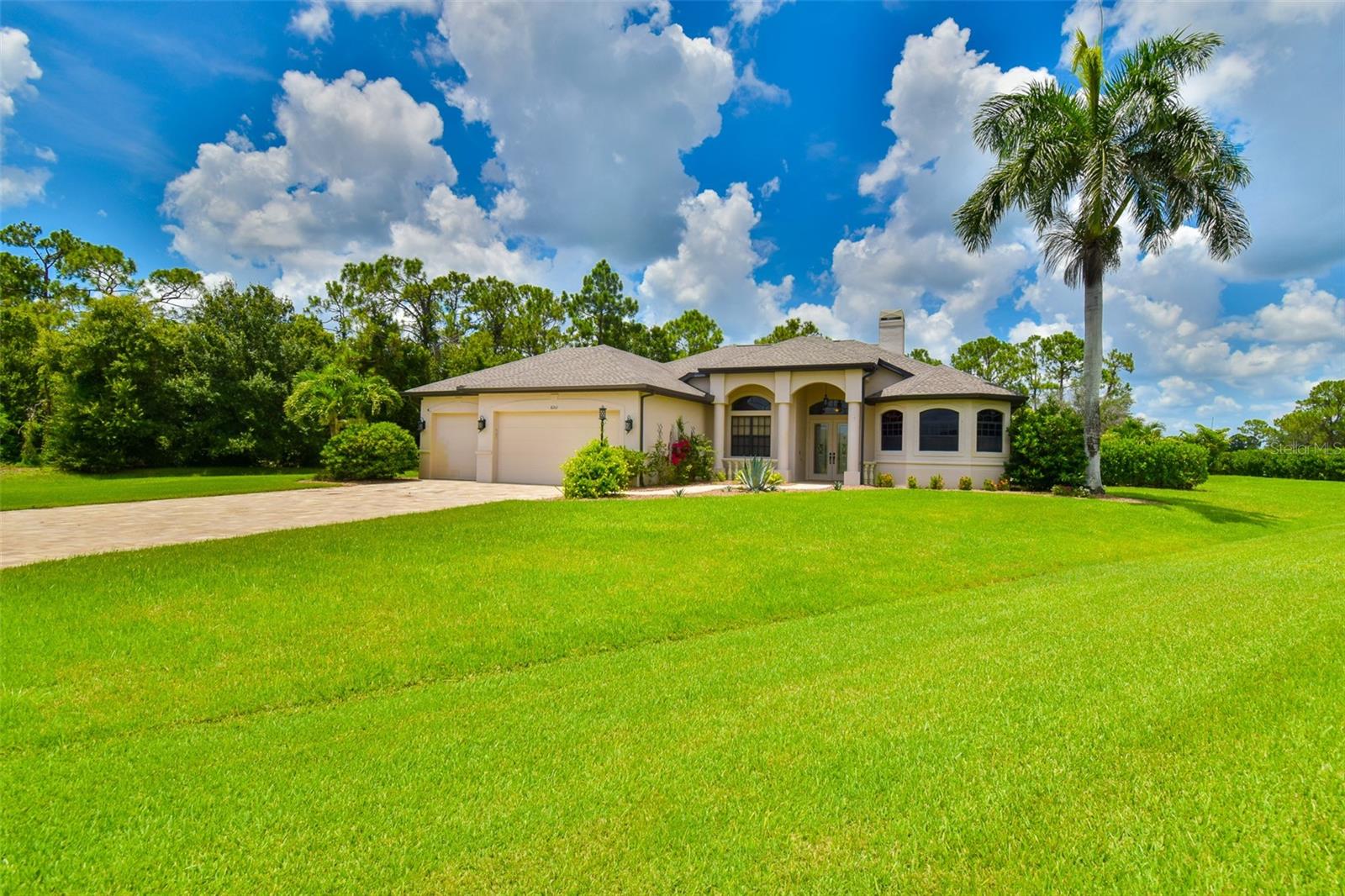 Image 3 of 50 For 8201 Hunters Glen Circle