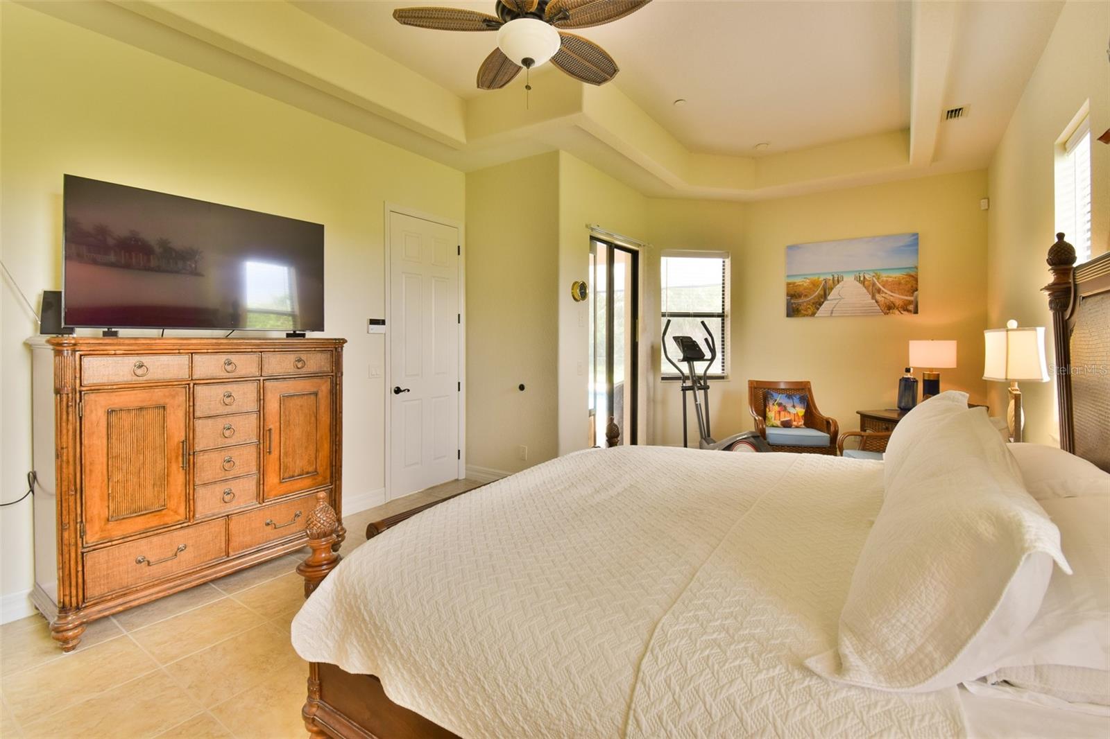 Image 33 of 50 For 8201 Hunters Glen Circle