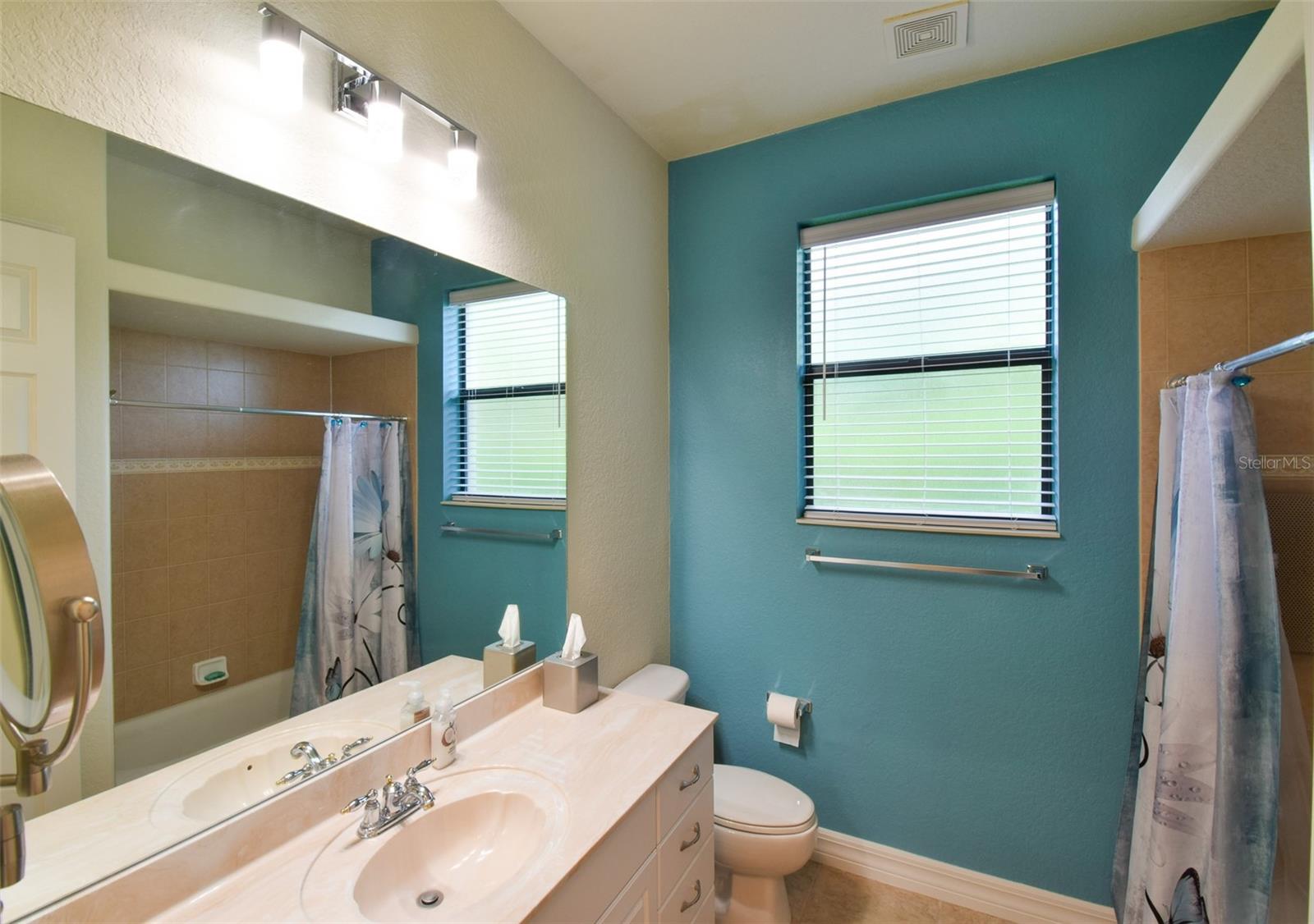 Image 39 of 50 For 8201 Hunters Glen Circle