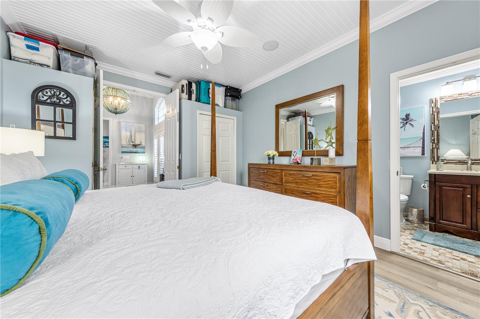 Image 32 of 70 For 7236 Orchid Island Place
