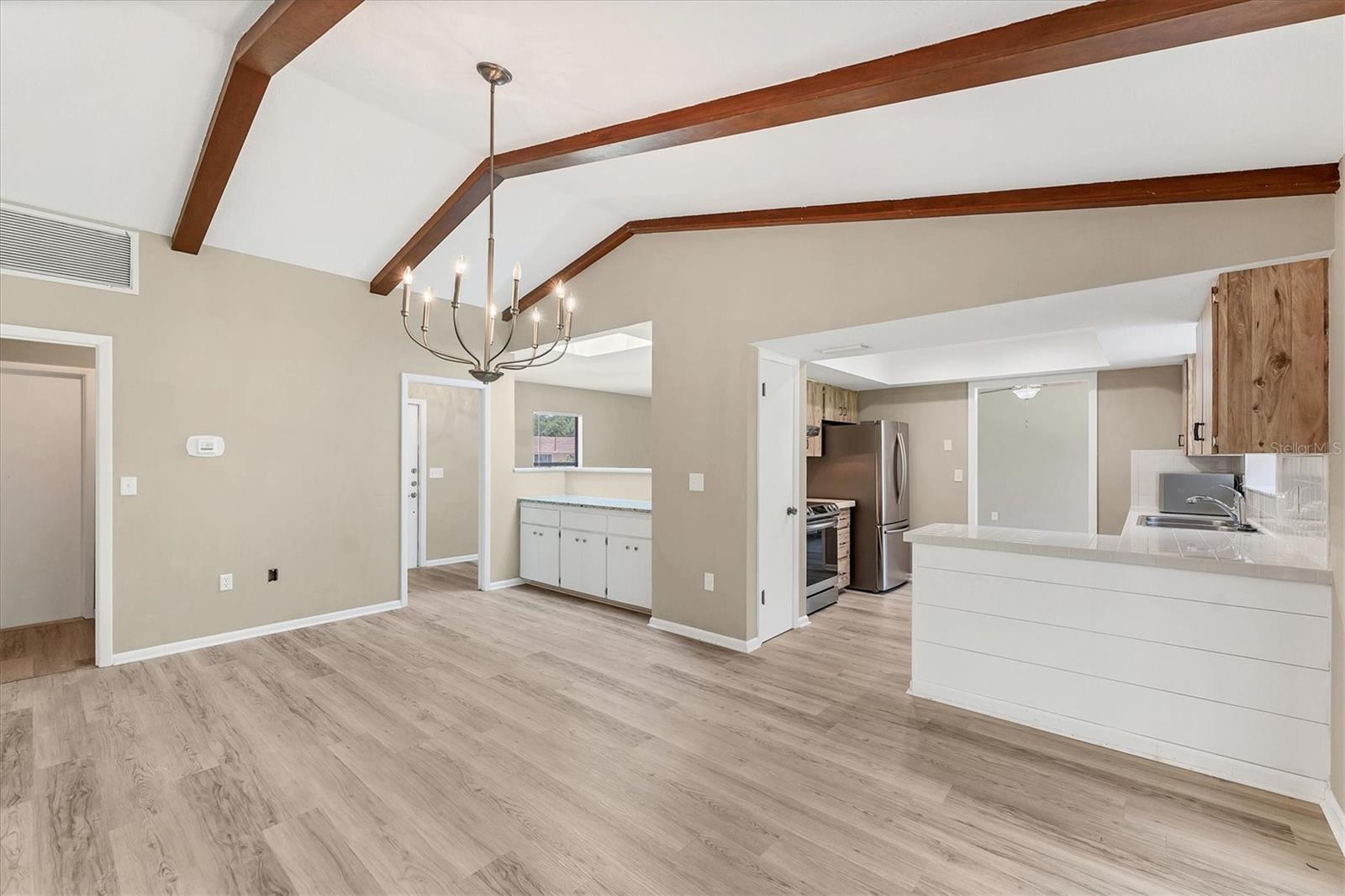 Image 13 of 33 For 6905 23rd Avenue W