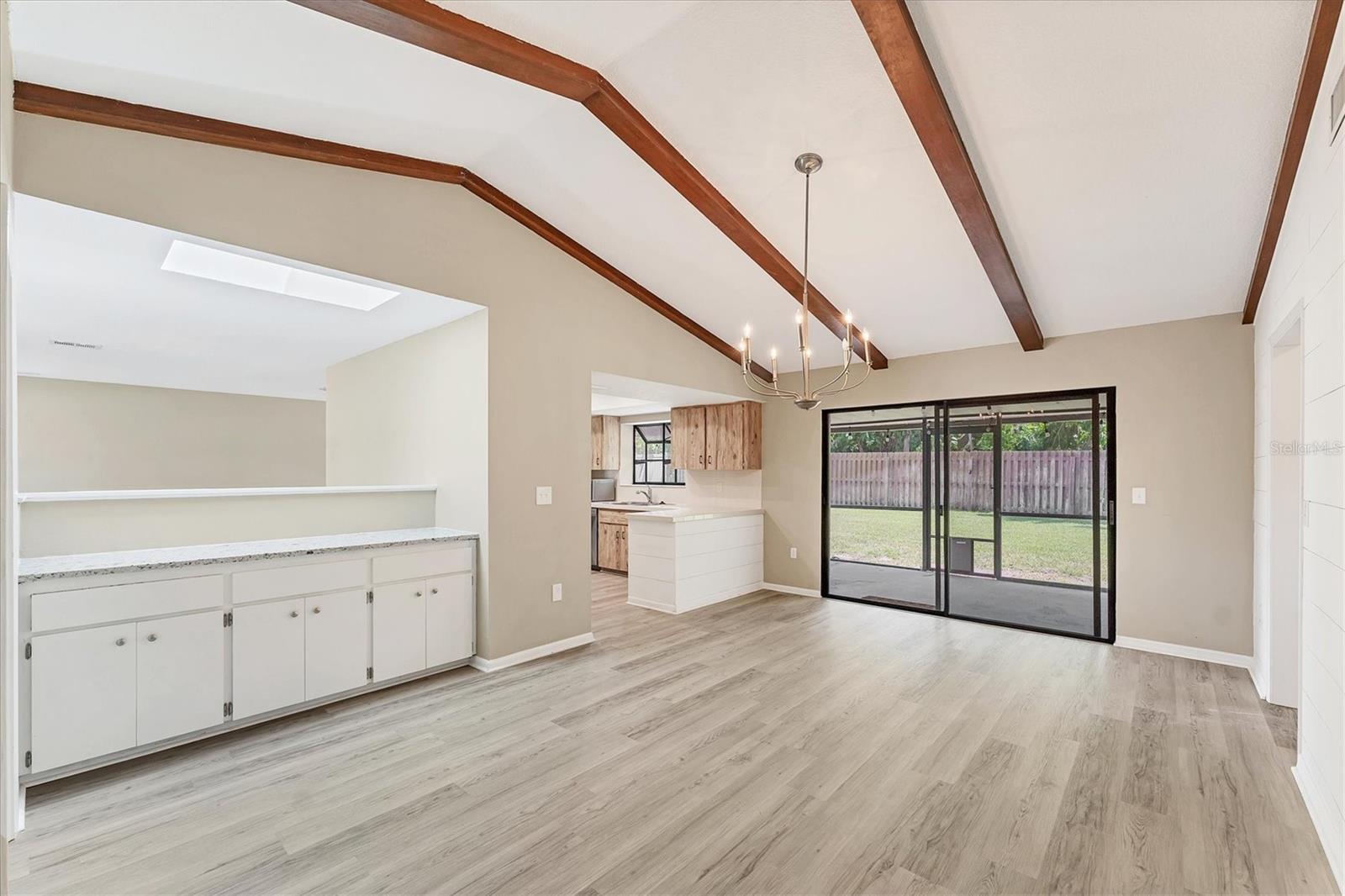 Image 15 of 33 For 6905 23rd Avenue W