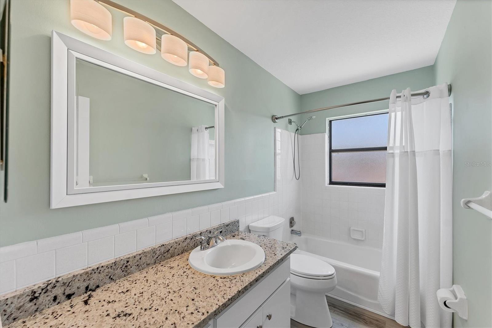 Image 24 of 33 For 6905 23rd Avenue W