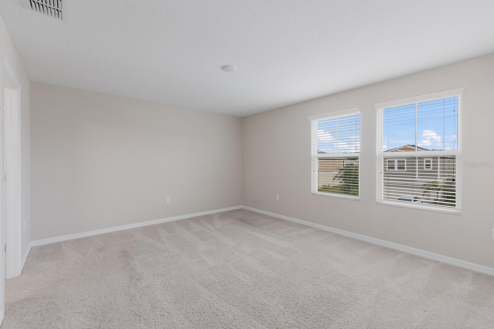 Image 13 of 29 For 13069 Oak Hill Way