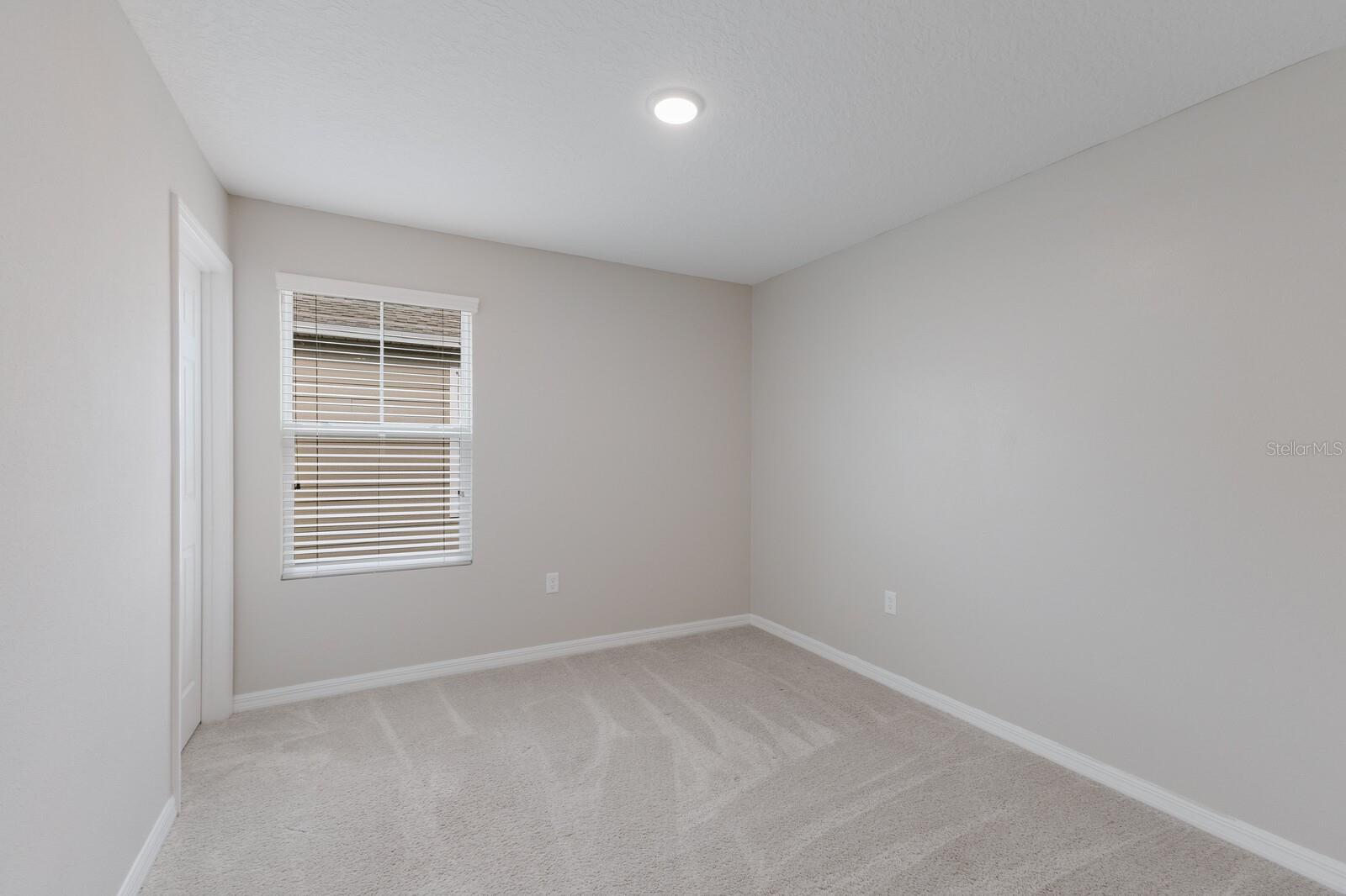 Image 18 of 29 For 13069 Oak Hill Way
