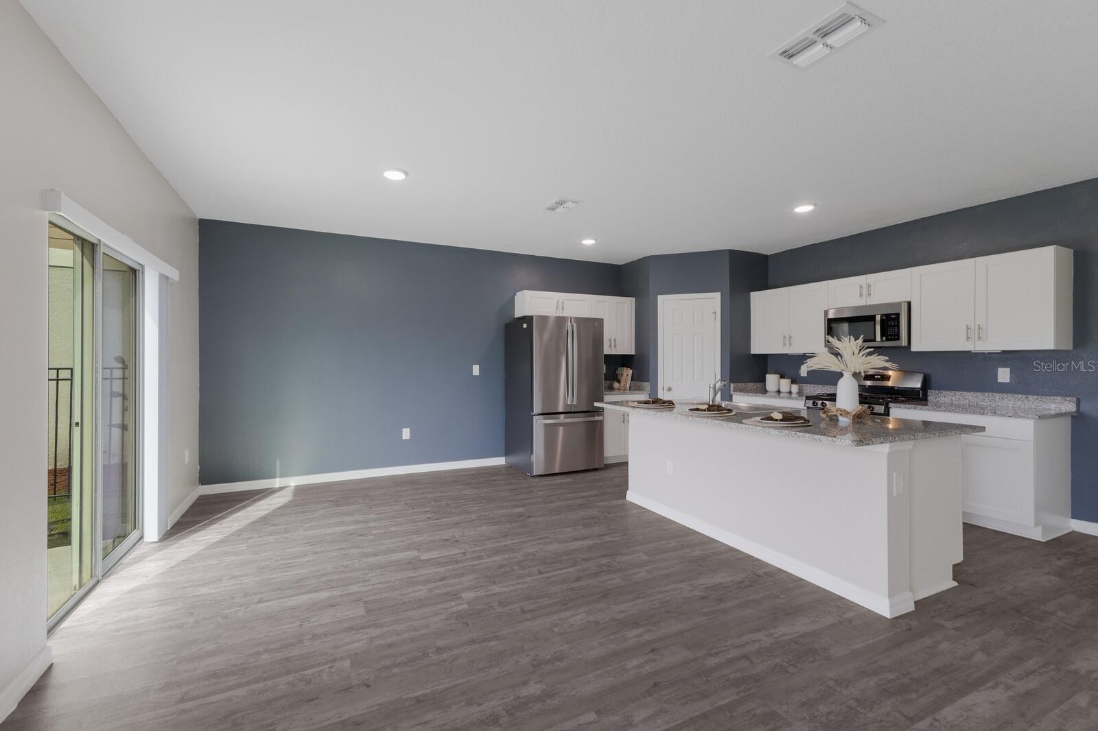 Image 6 of 29 For 13069 Oak Hill Way