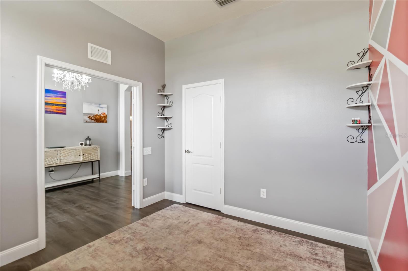 Listing photo id 8 for 5042 Silver Charm Terrace