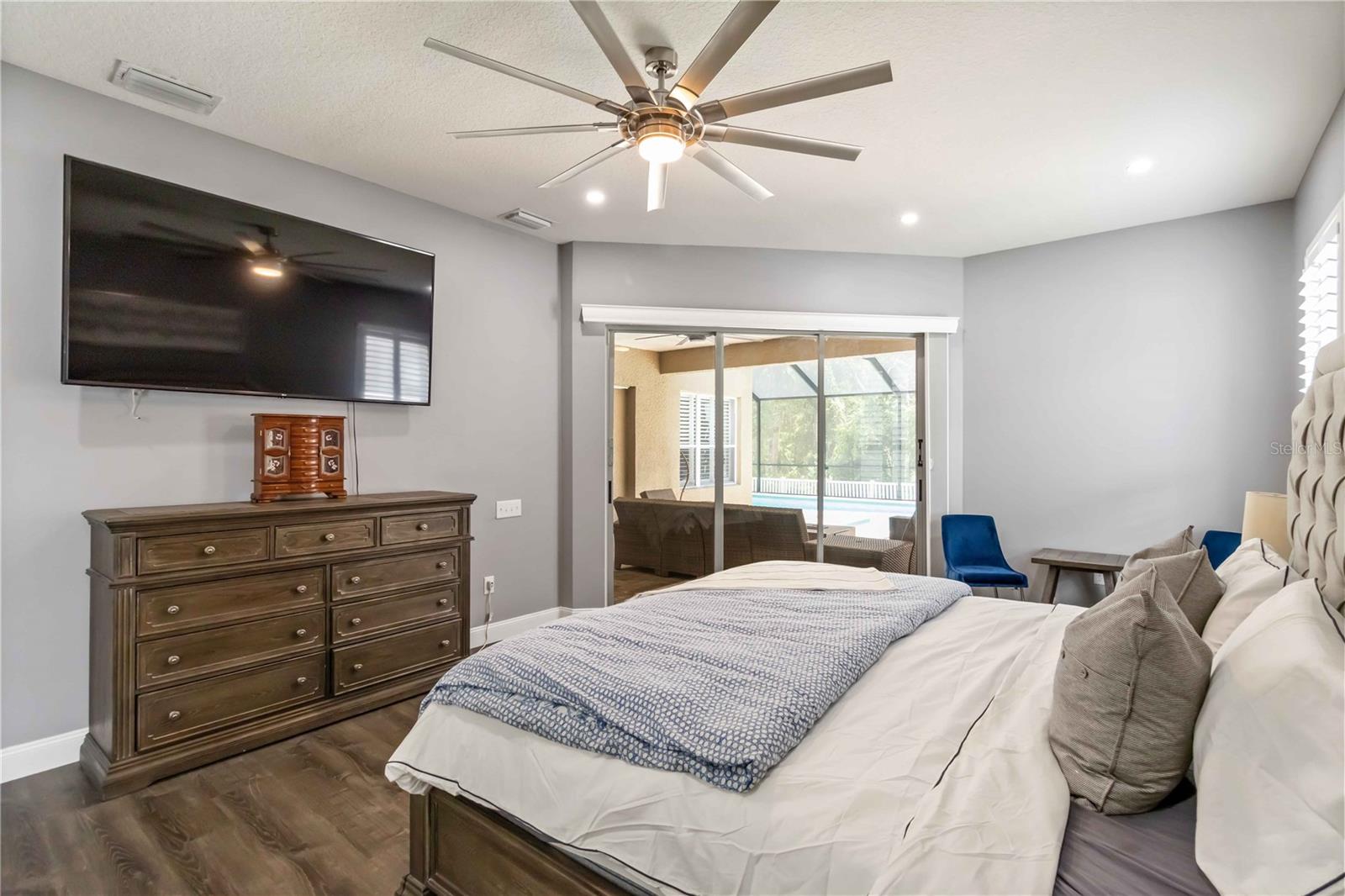Listing photo id 29 for 5042 Silver Charm Terrace