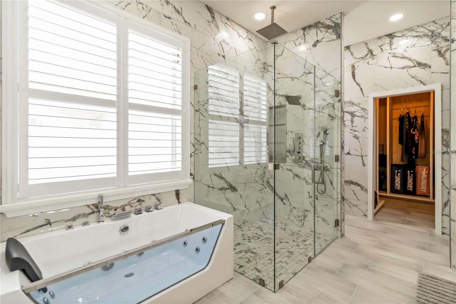 Listing photo id 32 for 5042 Silver Charm Terrace