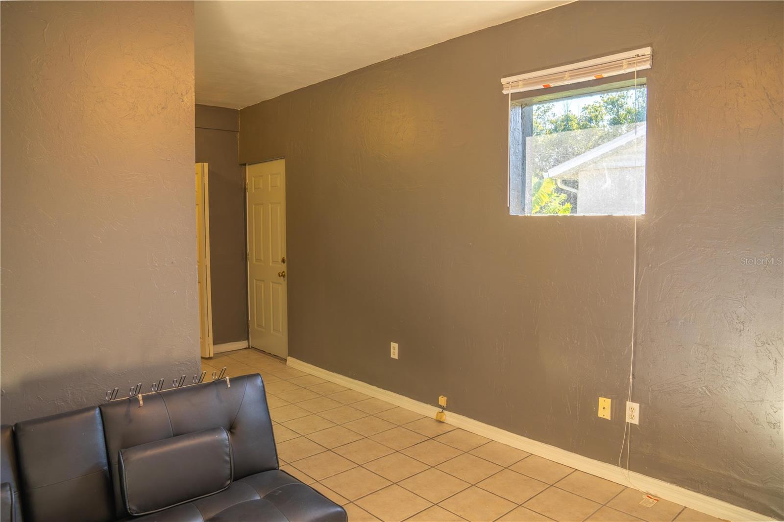 Image 22 of 25 For 3915 9th Avenue W