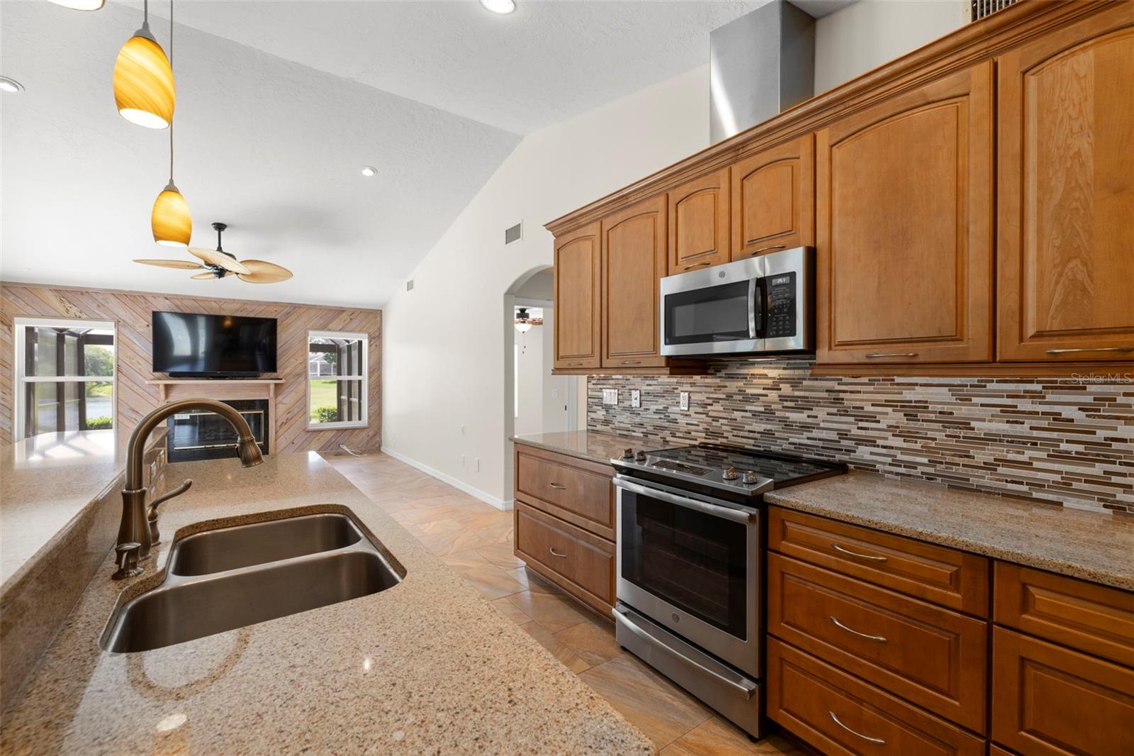 Image 16 of 64 For 5106 Wedge Court E