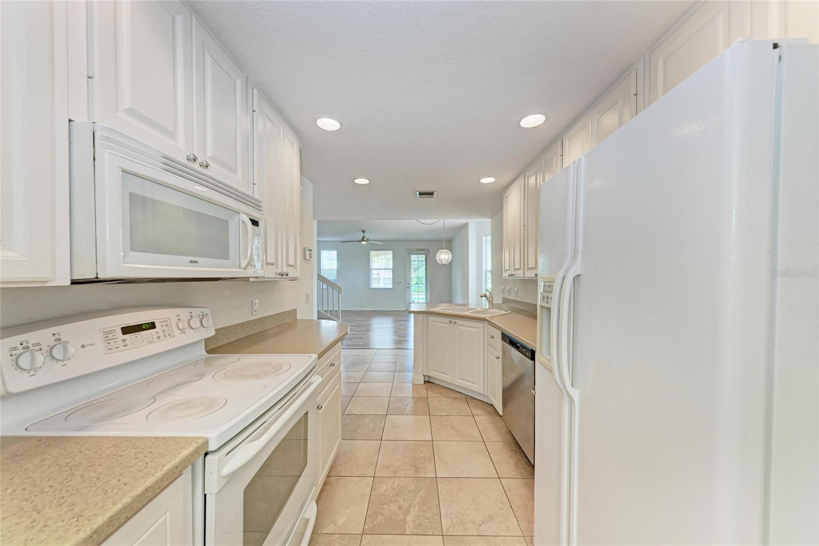 Image 11 of 44 For 1501 Napoli Drive W 1501